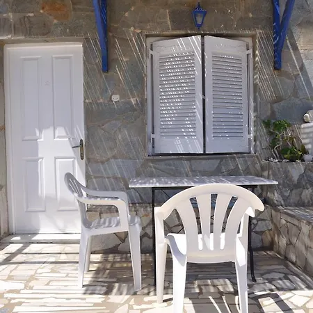 Vicky 2* Piso Livadi